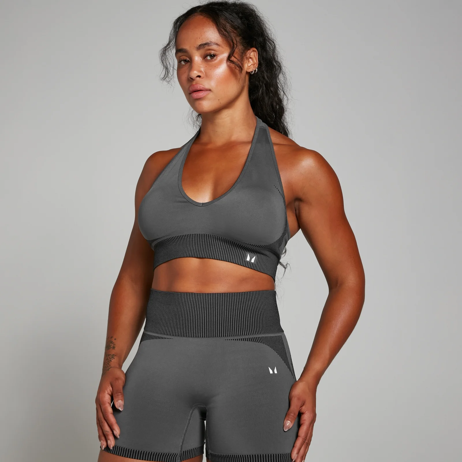 MP Tempo Two Toned Seamless Sports Bra til kvinder – Sort - XS Billede 1