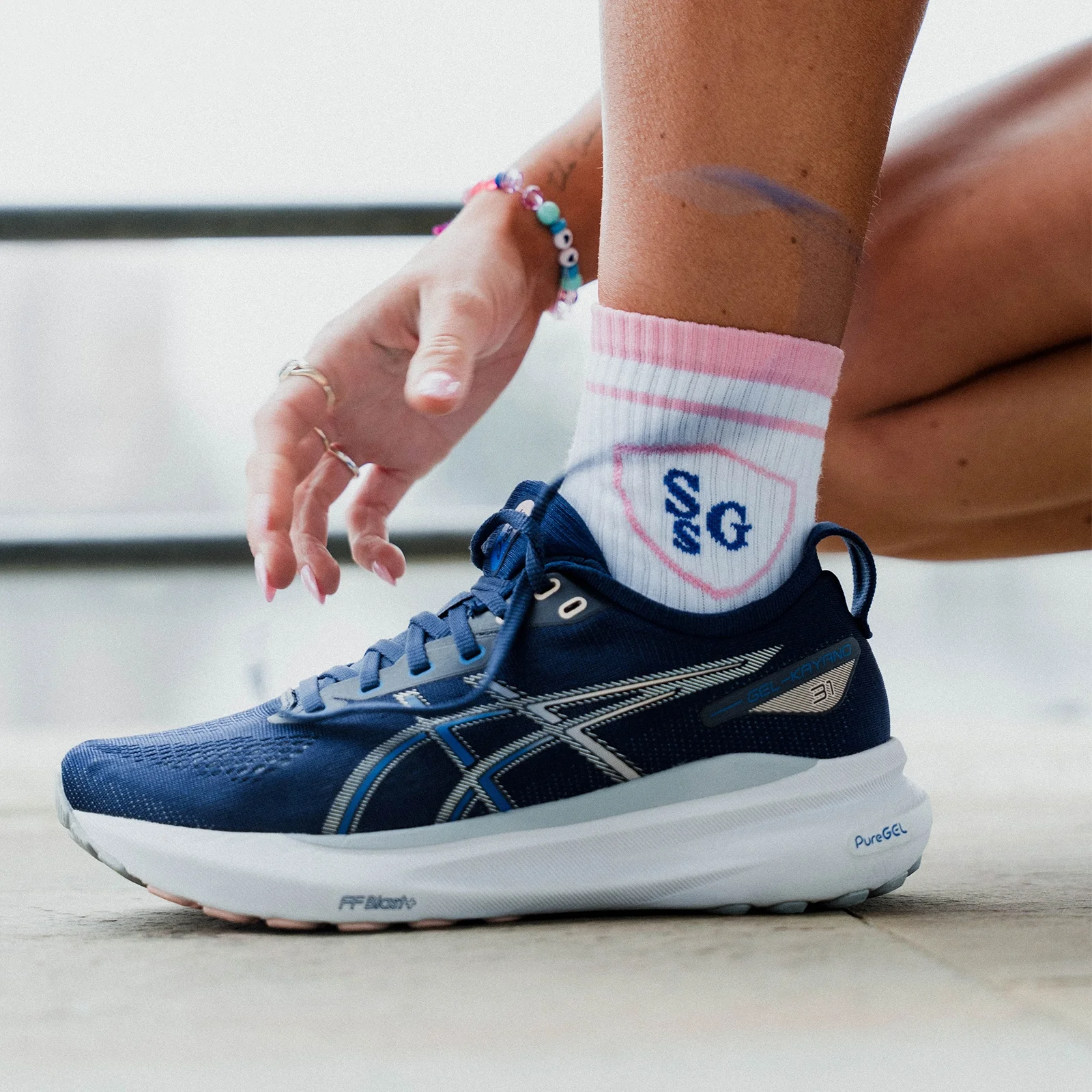 MP Strong Girl Society Crew Socks (1 pakke) − Hvid - UK 2-5 Billede 1